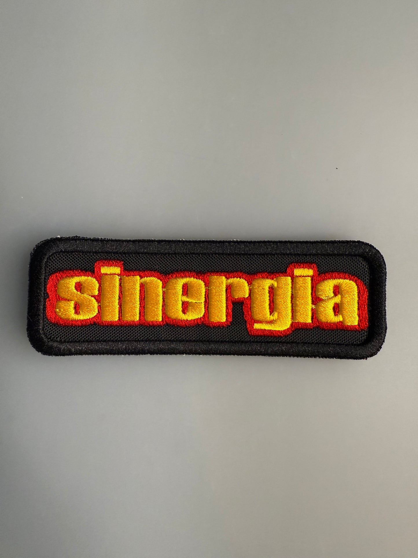 Parche bordado Sinergia
